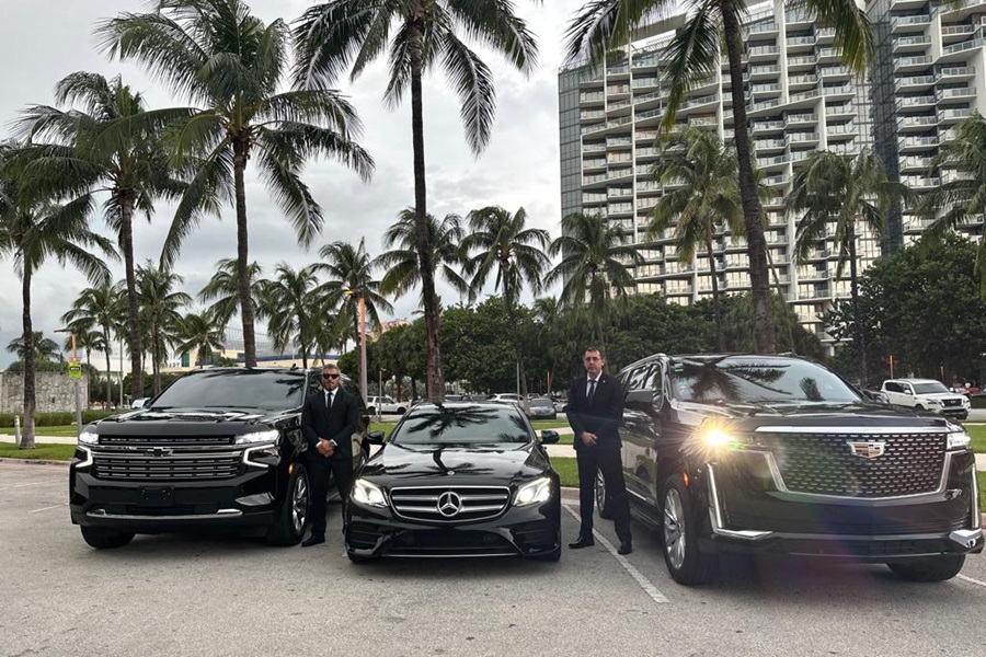 drivers waiting for a client